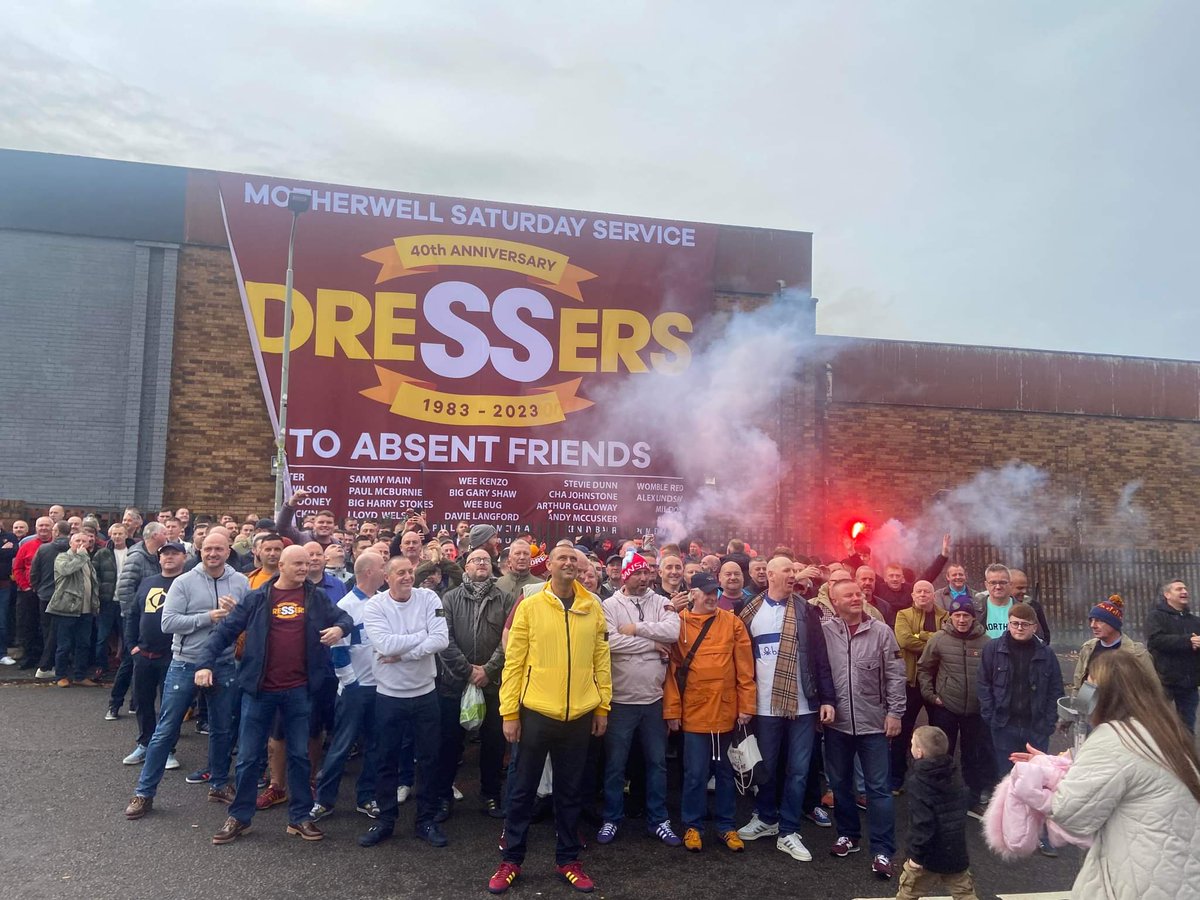 scotsawaydays's tweet photo. Motherwell fans celebrating 40 years of the SS before heading to Dundee today 

@MotherwellFC https://t.co/VLC4nH0vIw