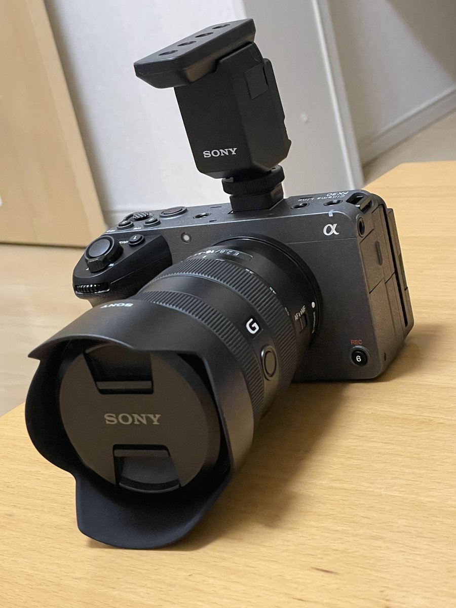 nabe_taylor's tweet photo. 完璧なセットで揃った。
あとはRONIN。
#FX30
#FX30始まってます
#ECMB10
#vlog https://t.co/EONvYwGp2U