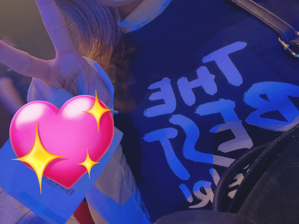 mana_a_s's tweet photo. 家入レオ！福岡Live！
最高。感動でした😭🫶🏻
会場の盛り上がりもすごかった😳✨
汗だくになった〜🫠！
また来てくれますように😌💭
#家入レオ #家入レオベストツアー https://t.co/lNtHFoevEP