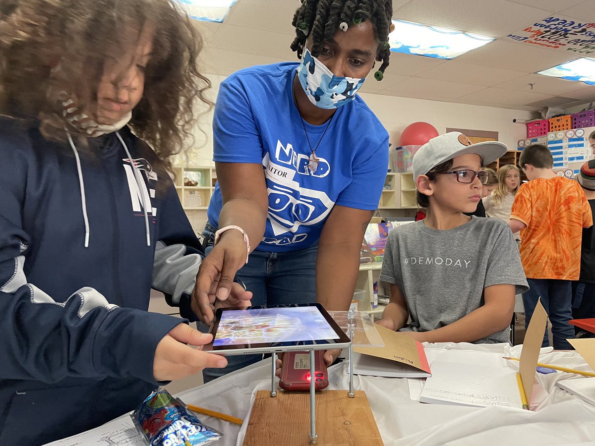 NerdsquadI's tweet photo. You can teach students a lesson for a day, but if you teach them to learn by creating curiosity, they will continue the learning process as long as they live. https://t.co/DNSYWRL4Z5