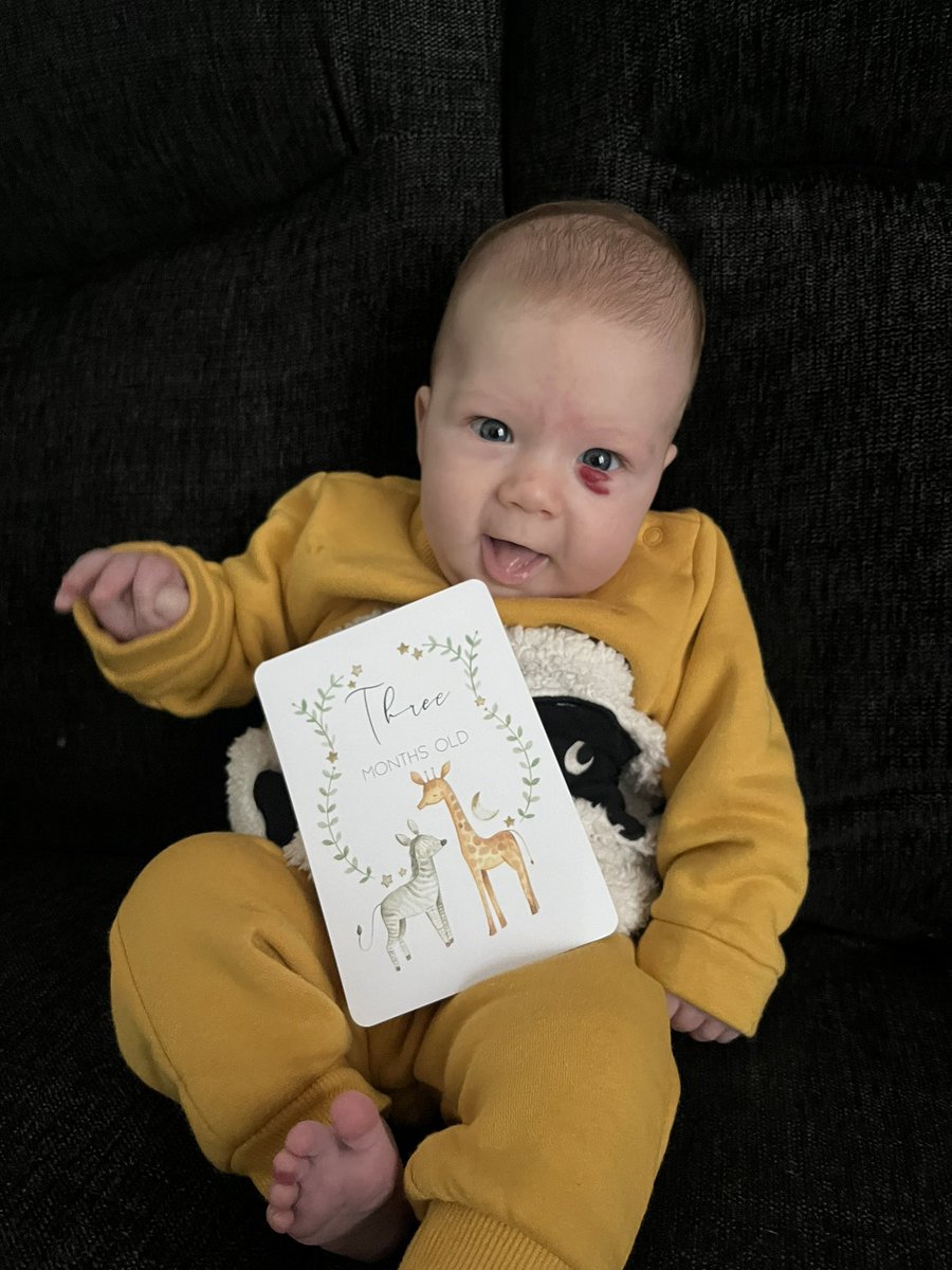 I can’t quite believe you’re 3 months old already 🥹