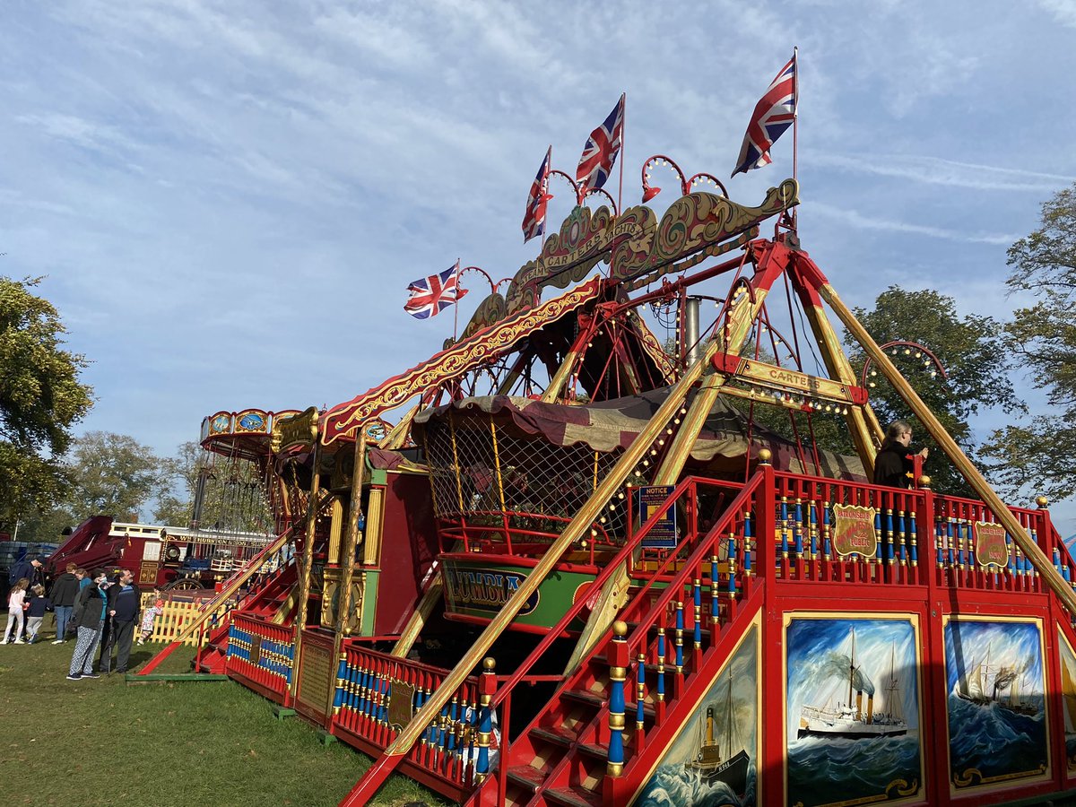 ChantalAnne 🎠 tweet media