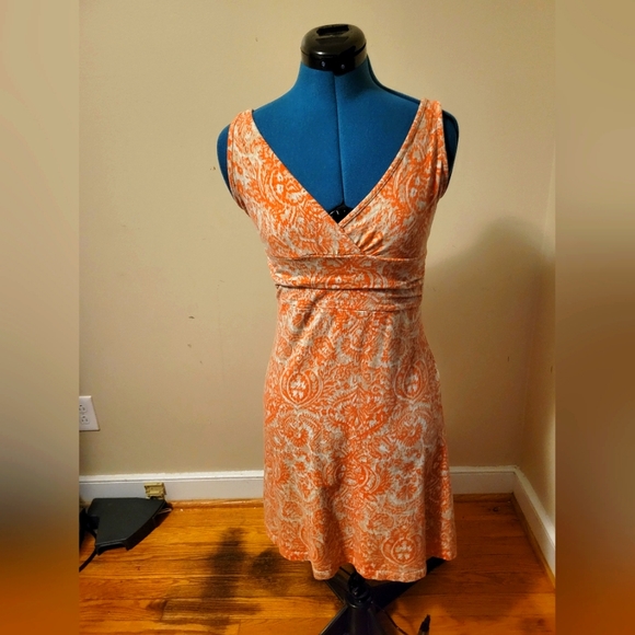 joanna22va's tweet photo. So good I had to share! Check out all the items I'm loving on @Poshmarkapp from @mccarthycb7044 #poshmark #fashion #style #shopmycloset #roxy #johnmiller #patagonia: https://t.co/LF6QgKodcA https://t.co/OLG0ikEguV