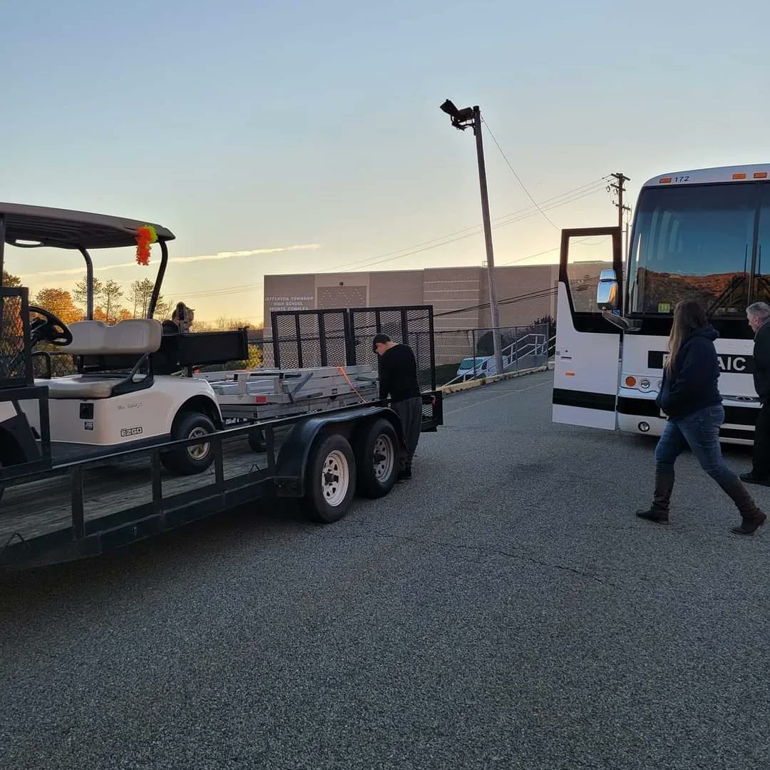 jths_mb's tweet photo. Off to TOB state championships! https://t.co/qcWmbAgH7J