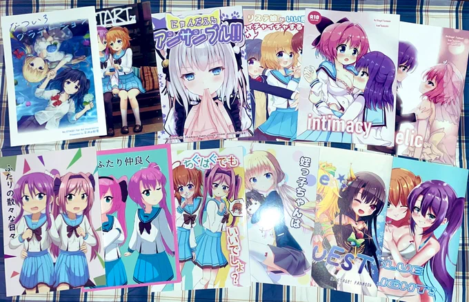 【本日の戦利品】
バタバタしてて行けなった所もあるかもだけど、ほとんどの場所行けたはず!
読むの楽しみ!!!🥰🥰
お菓子も沢山頂いて、とても嬉しかったです………!!
美味しく頂きます〜!🙏🙏🙏
それに、まさかのじゃんけん大会で1回も負けずストレート勝ちで色紙頂けて、感動でした……!!😭😭😭 