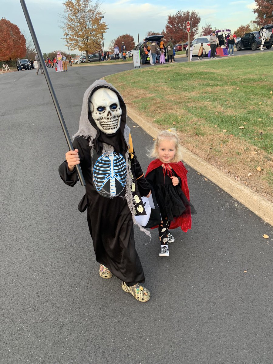 Kelly Sasher tweet media