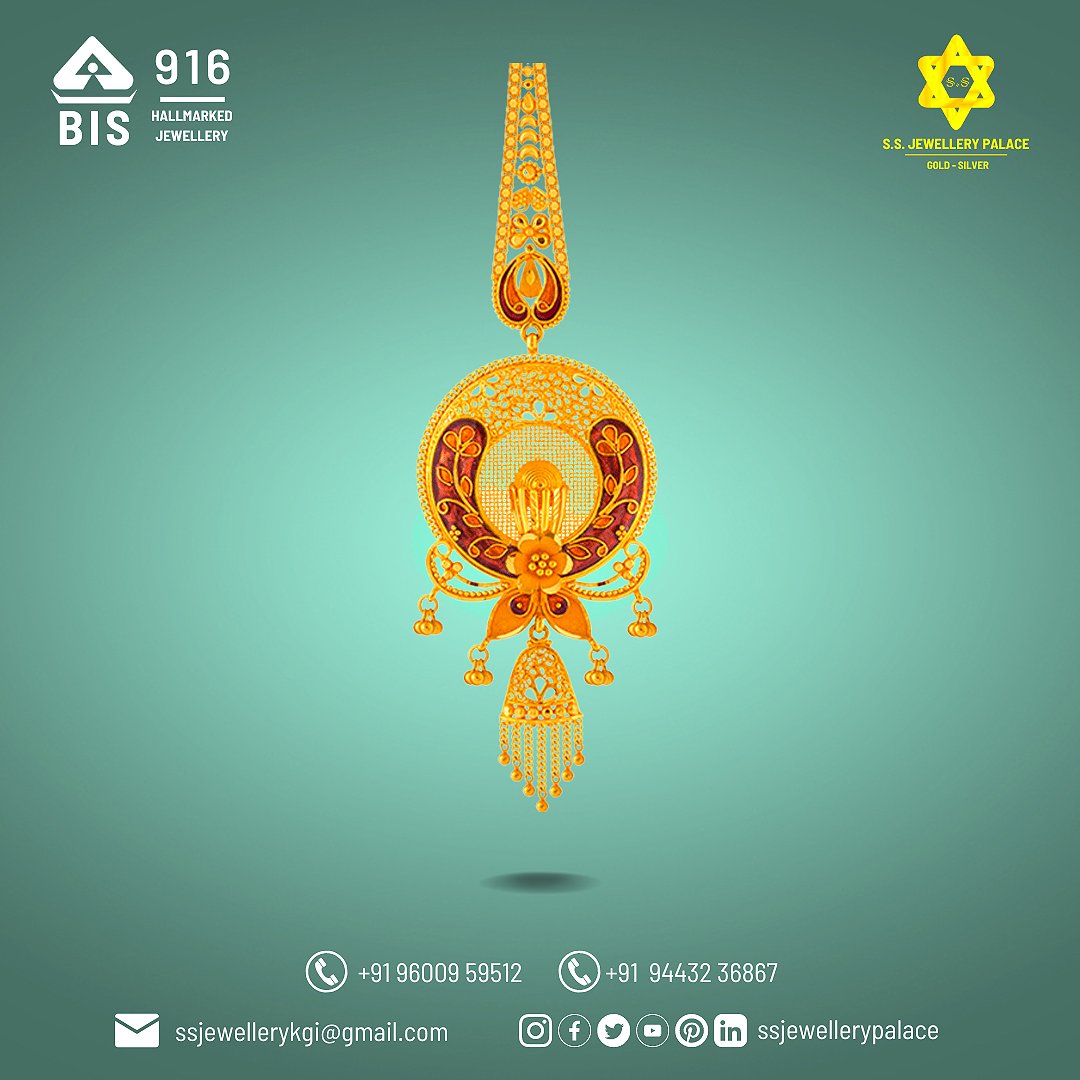 SSJewellery_off's tweet photo. Designer Mang Tikka's...
.
#mangtikka #bangles #earrings #earringset #designerearrings #designerjewels #goldornaments #goldjewels #goldculture #jewellove #krishnagiri #ssjewellerypalace https://t.co/yJq8itFxLV