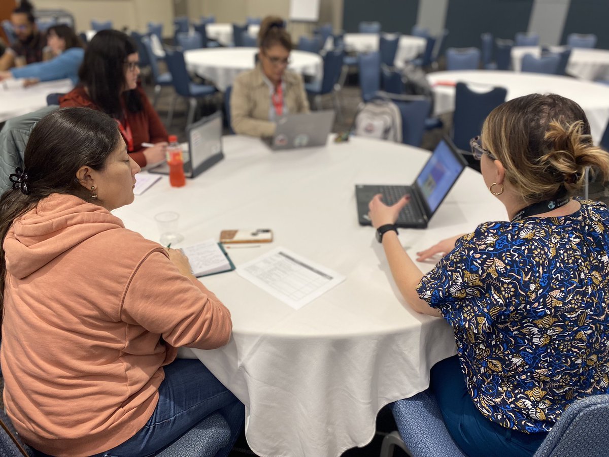 scibri's tweet photo. Love seeing collaboration and networking already occurring early this morning @AIM_NCDPI … great job seeing blended learning out into action @rlwjunio @ejoyce_unc @NCCATNews @NCRethinkEd #nced #aim22 https://t.co/Wm2J3COFee