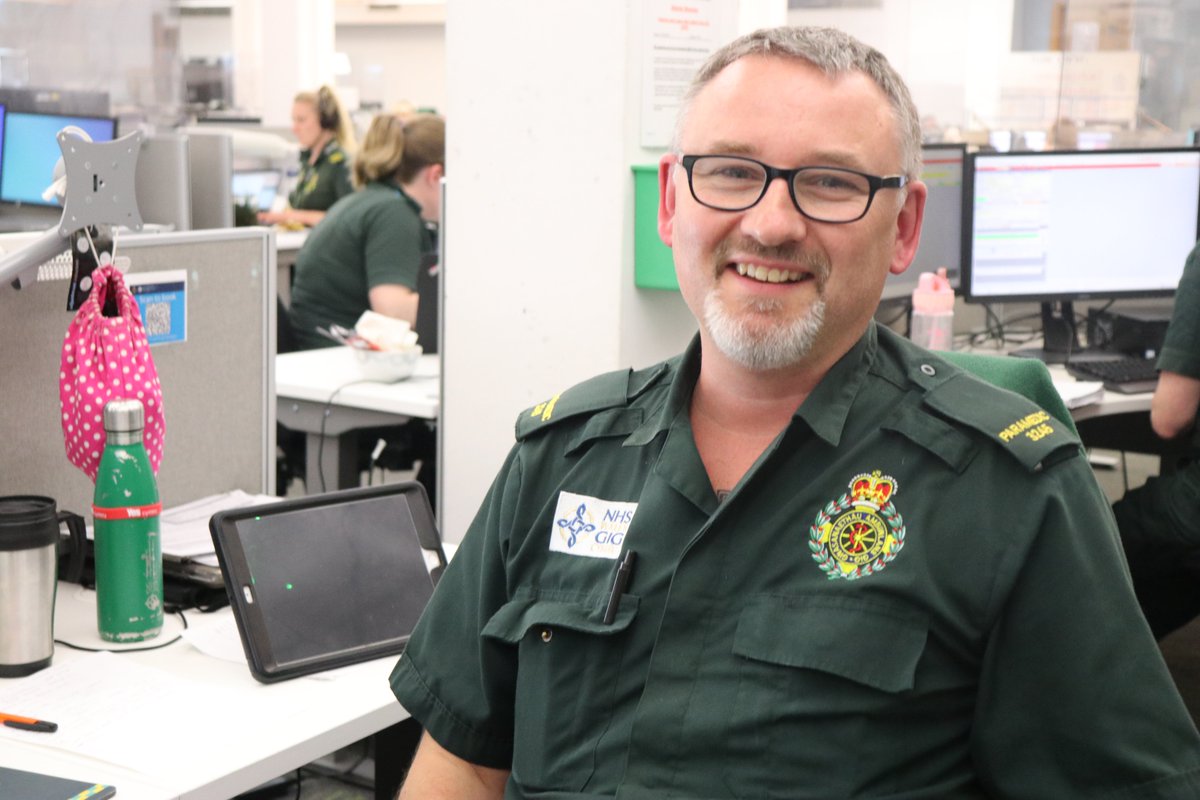 WelshAmbulance's tweet photo. We also have:
The clinical support desk, who triage 999 patients and help keep them out of hospital.

And @SwanseaBay funded @EMRTSWales who allocate the critical care aircrafts for @air_ambulance 

Both are valuable assets to #TeamWAST 

#InternationalControlRoomWeek https://t.co/drVfB1JuJV