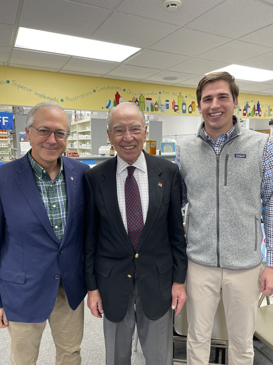 GrassleyWorks's tweet photo. 📸 some campaign stops from the past week. #GrassleyWorks 
📍West Des Moines
📍Adel
📍Allison
📍Treynor https://t.co/vOKxOOyVEW