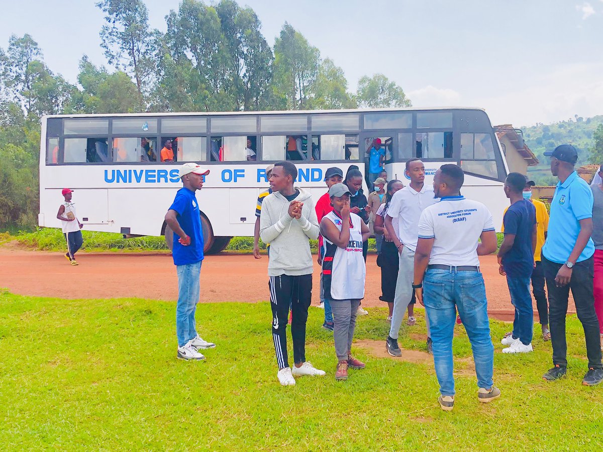DUSAF12's tweet photo. We deeply thank @Uni_Rwanda Especially @UR_Huye for supporting every actions develops country through #DUSAF and all assocciations which operates under @Uni_Rwanda. Youth for the better changes of our country✊🏻 @mdkayihura @Muleefu @gatjmv @HabitegekoFran1 @A_sebutege @bindael https://t.co/ByFL9I7wuz