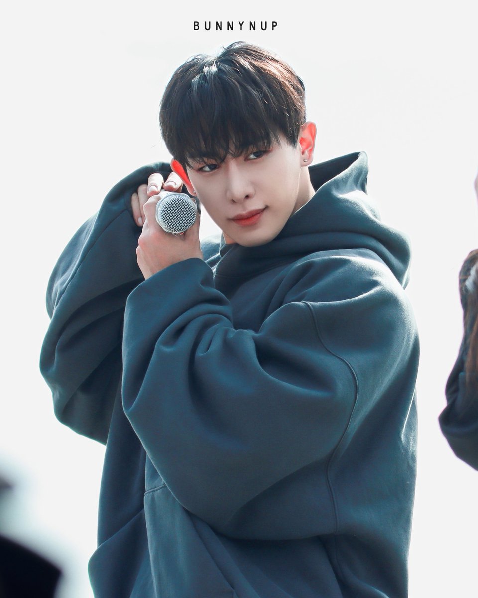 BUNNYNUP0301's tweet photo. ⭐️ #위니 

마그네틱 만들어볼까 하는데, 5종정도로 생각 중 입니다.

투표를 먼저 부탁해도 되나요
(타래확인)
👇스케줄 예시사진 사진은 바뀔 수 있음. https://t.co/lPmIF2J0N7