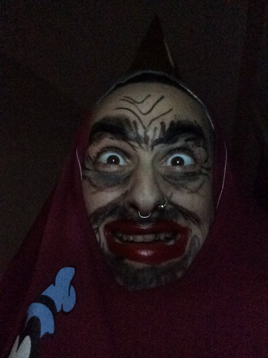 Thomothomthom's tweet photo. This was from the time I hid behind the door in the dark with a candle under my chin waiting for Heid to come home.
happy halloween...
#allthingsthom #Halloween #HalloweenCostumes https://t.co/mwx2M1ukWD