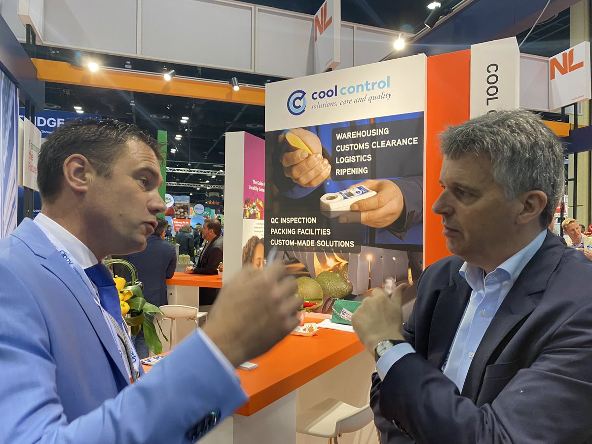 KimTranNL's tweet photo. Excellent opportunity at the Global Produce and Floral Show #gpfs, formerly known as PMA, for @AgUSACAN to meet with valuable partners like @WSDAgov and Dutch #farmthefuture companies together with @AgriMexico &amp; @NLinMiami https://t.co/ITMwAUw1oz