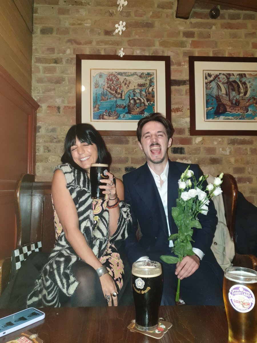 Luke Fraser (@lukefrasermusic) on Twitter photo Had a beautiful evening celebrating the new album. Thanks everyone for listening and for your kind words 🤍 Had a beautiful evening celebrating the new album. Thanks everyone for listening and for your kind words 🤍