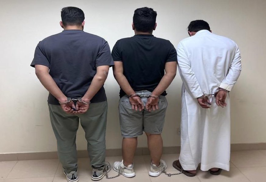 قورجس tweet media