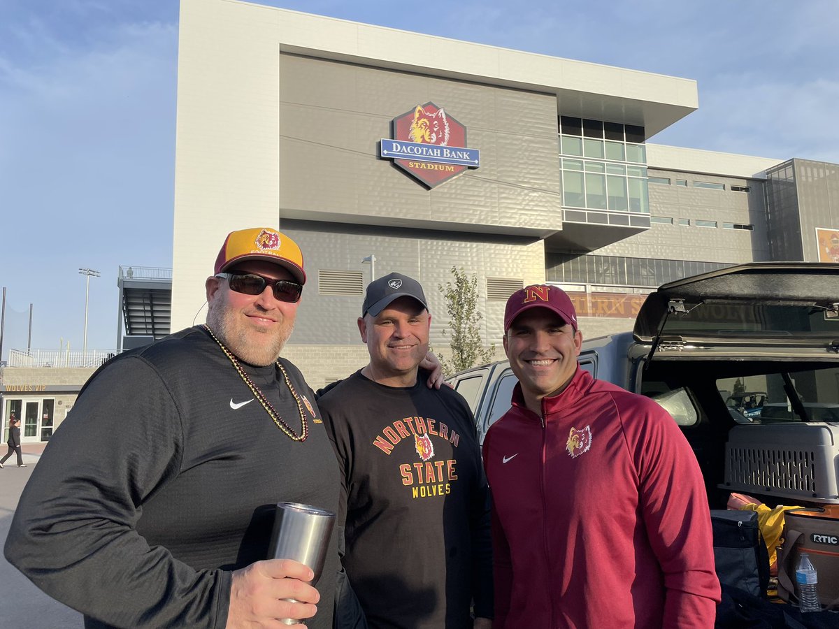 Hotelguy605's tweet image. Go Wolves!