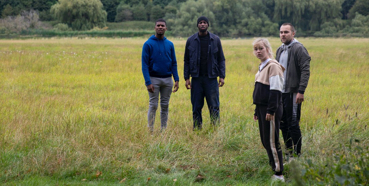 JunsuiFilms's tweet photo. 🎞️REVIEW "A chillingly timely and intriguingly constructed ‘hoodie horror’ that confidently blends genre scares with biting social satire; @tommyboulding's impressive directional debut #HoundedMovie is a distinctly British, politically potent and exhilaratingly engaging thriller" https://t.co/E7lfpupCBX