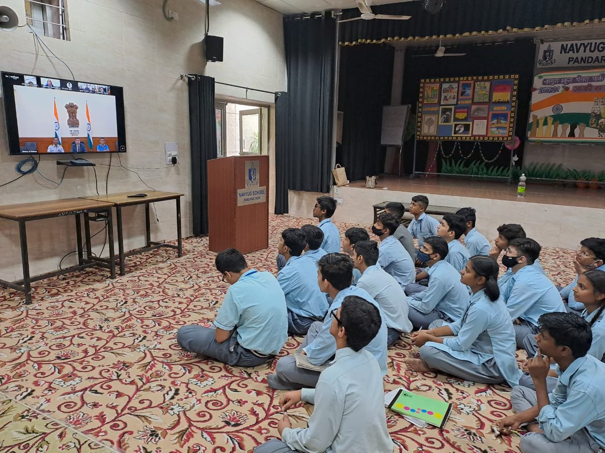drmanishadiet's tweet image. #Veergatha Webinar on Interaction with #gallantryawardees
Navyug School Pandara Park
Greenway Modern School
Puneet Public school
@DefenceHQ @EduMinOfIndia @cbseindia29
@SpokespersonMoD @Minister_Edu @SCERT2021 @DaryaganjDiet @Dir_Education @Rajanish2007