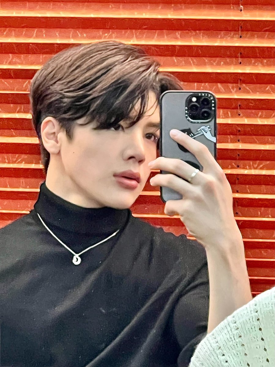 onlyforharua's tweet photo. HOY AJSHHEVEGWV😭😭 https://t.co/LspWRjwk0o
