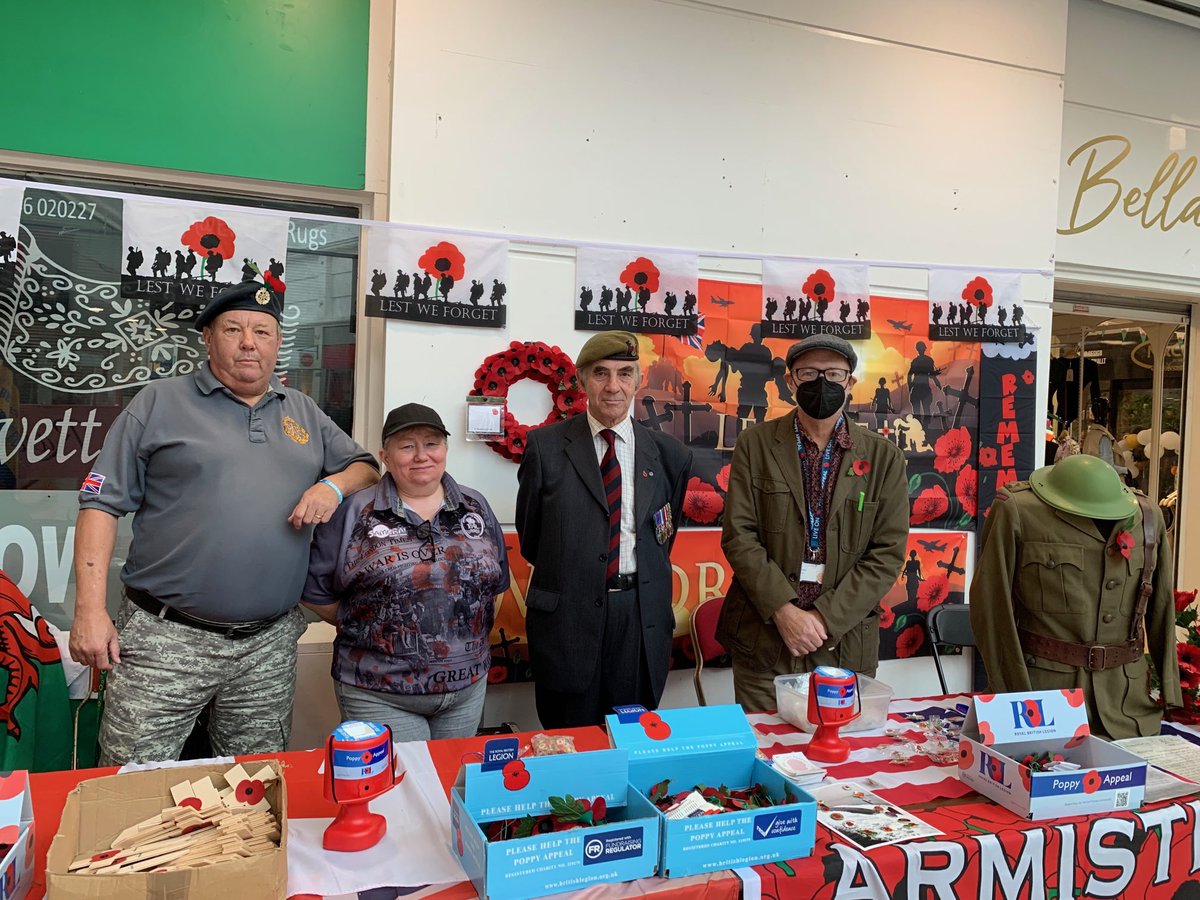 NiaGriffithMP's tweet photo. Chance to get your ⁦@PoppyLegion⁩ in St Elli Centre. Thanks to Cllr Rob Evans for organising &amp; ⁦@poumista⁩ , ⁦@Trishopinions⁩ &amp; Ray Batsford for helping. https://t.co/HR83Y8qzl2