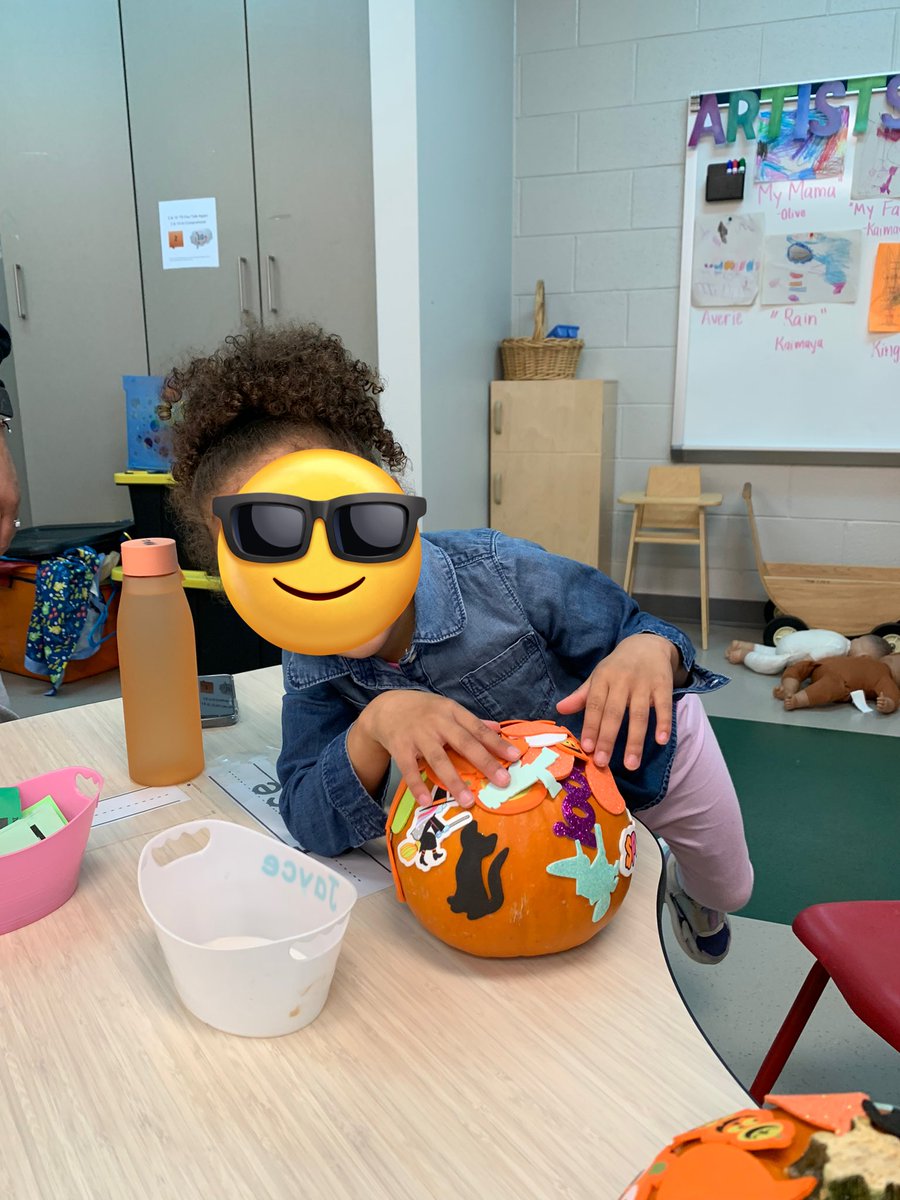 MrsInglesPreK's tweet photo. Pumpkin picking and decorating is always a favorite in PreK! We loved being able to have parents join us again 🎃 @CCPSPreschool https://t.co/KA9FQiBJIK