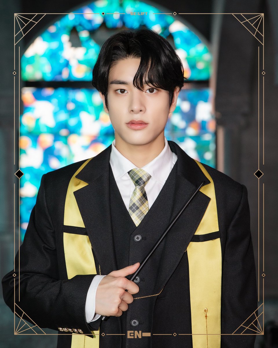 stayindreamz's tweet photo. how will i ever choose between the slytherin prefect, the popular gryffindor or the best friend hufflepuff?
#ENHYPEN #Happy_Halloween #ENHYPEN_JAY #ENHYPEN_SUNGHOON #ENHYPEN_JAKE #O2z https://t.co/wkDRFZ5M2j
