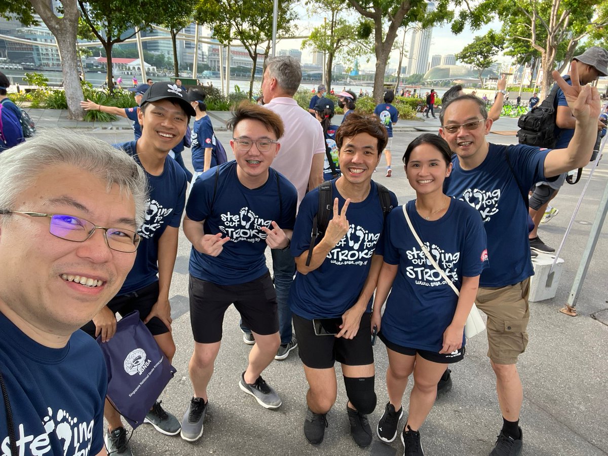 avmdoc's tweet photo. World Stroke Day event @ Stepping Out for  Stroke walk organised by the Singapore National Stroke Association #WorldStrokeDay. Capping off the World Stroke  Conference #WSC2022. PushUp face off  with the  #Stryker team. #NoMercyOnStroke https://t.co/fytdptpoOw