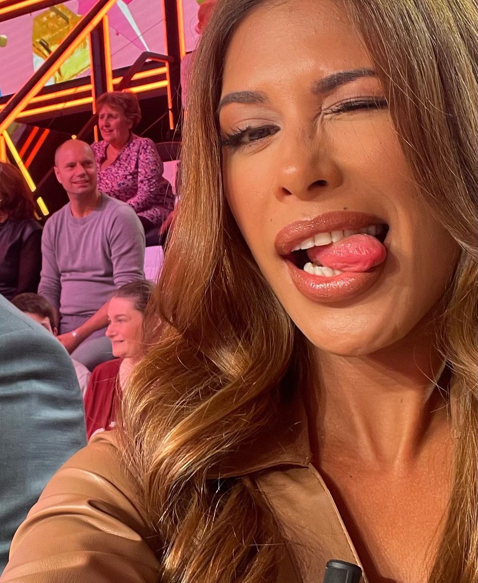 A ce soir 19h10 sur <a href="/C8TV/">C8</a> 🤎
#tpmppeople 
#tpmp