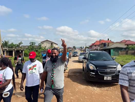 In the early hours of today, I joined comrades within the Faase Ward, for a unity health walk which received participation from the general public, party faithfuls and other NDC Branches within the Amassman Constituency. 

We're Restoring Hope and Rewarding Grassroot.