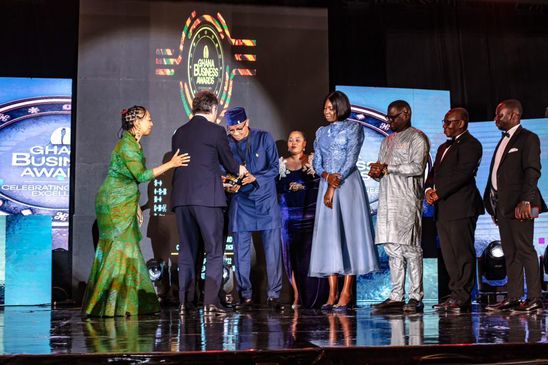 Allowsadick's tweet photo. Yesterday, 29th October 2022, Dr Mustapha Abdul-Hamid was awarded the winner of the 2022 CEO OF THE YEAR (PUBLIC SECTOR) at GHANA BUSINESS AWARDS event held at the Kempinski Hotel Gold Coast City, Accra. https://t.co/7oOA0lB348