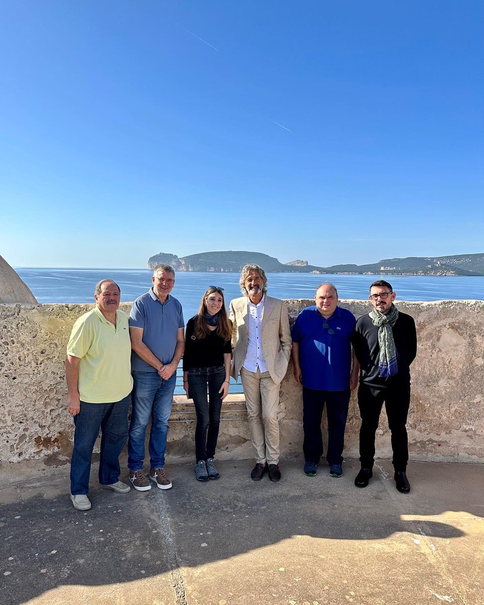 In occasione del cinquantesimo anniversario del gemellaggio che unisce #Alghero a #Tarragona, la delegazione Catalana ha fatto visita questa mattina al #MASE, accolti dal  Presidente del Parco di Porto Conte Raimondo Tilloca e dal Direttore Artistico del Museo Massimiliano Fois.