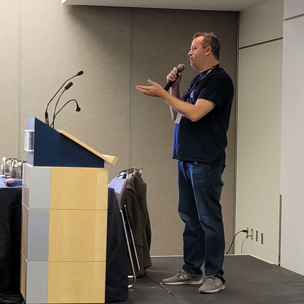 hackfest_ca's tweet photo. Durant le mot d'ouverture de Monsieur Caire, Ministre de la Cybersécurité et du Numérique du Gouvernement du Québec
@GouvQc
#HF14 #HF2022 #cybersecurity #infosec #hacking https://t.co/NQ2Eus6no9