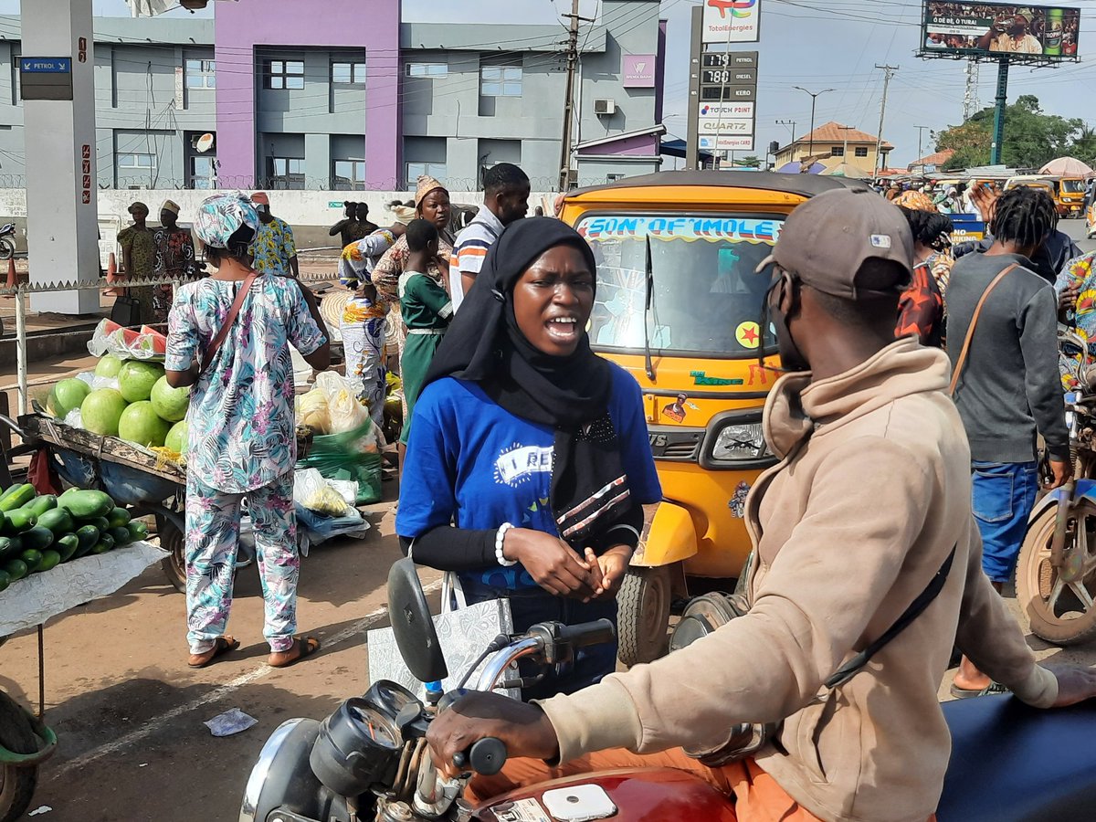 asidocampusnet's tweet photo. Pictures from the Walk Against Drug Abuse and Illicit Trafficking in collaboration with @redcross_uch , that happened today in Ibadan.
#asidovision
#asido
#unashamed
#SayNoToDrugs https://t.co/RePJClSANU