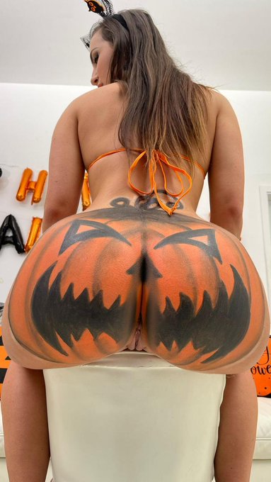 Throwback to the most epic Halloween scene ever 🎃🕷🕸 @MexicanMFs @legal_porno https://t.co/35ENEZJd5V<a href="/tag/mvsales"class="tags"><span>#mvsales</span></a>