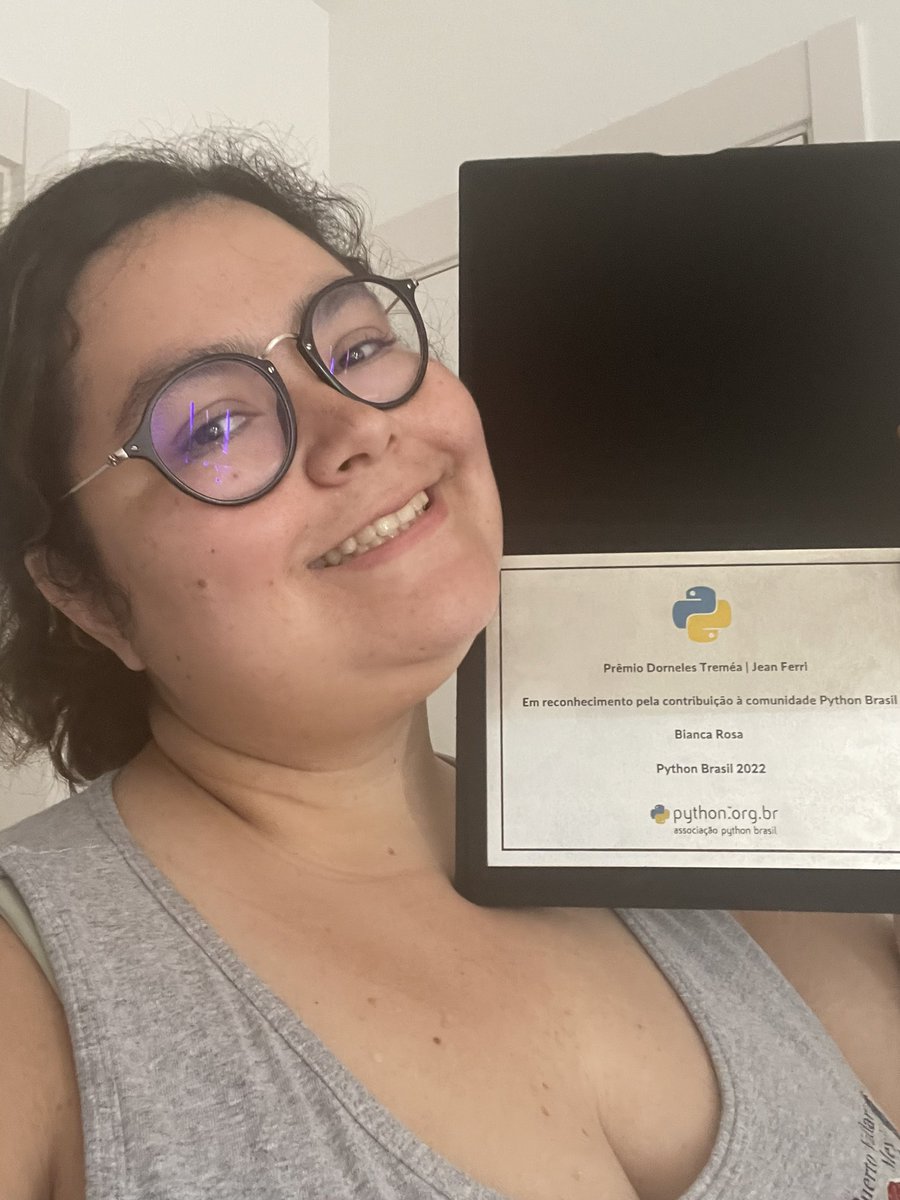 __biancarosa's tweet photo. Veio de Manaus e já chegou! 😻

Vocês não fazem ideia do quanto esse tipo de reconhecimento é importante, são seis anos de trabalho voluntário, alguns anos um pouco mais ativos e outros um pouco menos mas nunca parada!

#pybr #pybr2022 https://t.co/htyQmapFeZ