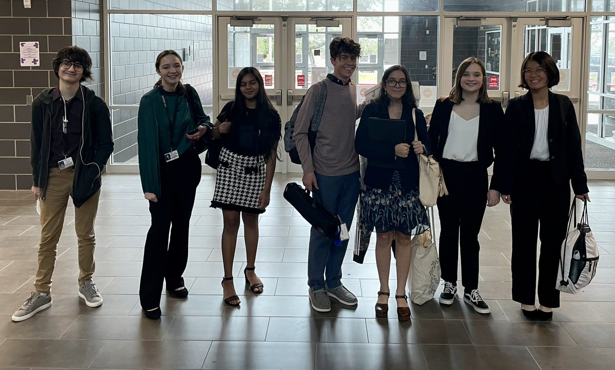 J_Grimes00's tweet photo. Safe travels and good luck @cougar_debate as you compete in Waller.  Cougar Pride! https://t.co/po9qMeEsSM