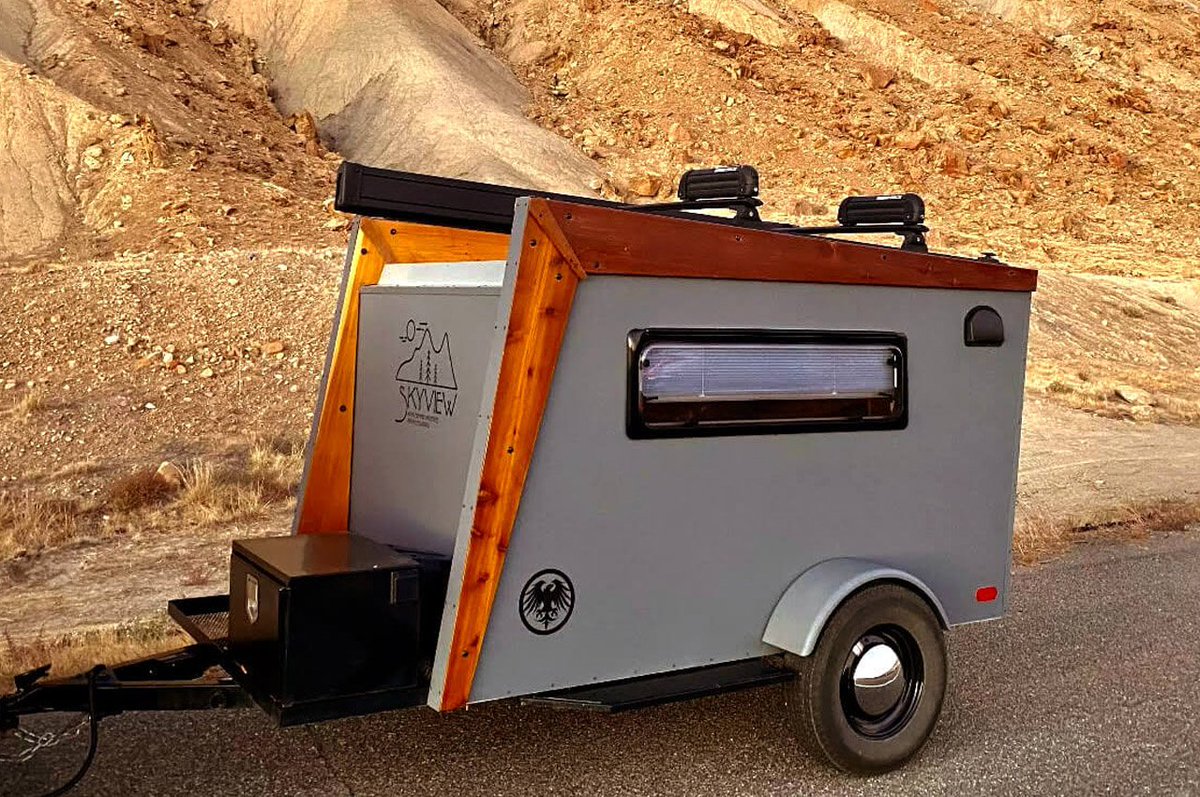 yankodesign's tweet photo. The artistic SkyView Camper has a fling with mid-century modern architecture style https://t.co/XV0ZRNm1w5 https://t.co/svuaI6Q3RK