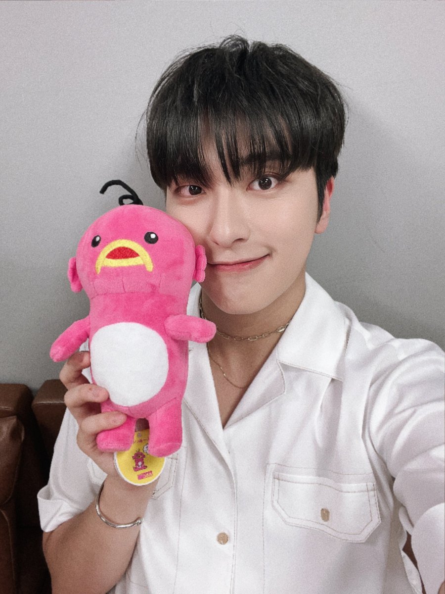 hito33bin's tweet photo. OMEGA X 화이팅♡
#KeepGoingForX 
#오메가엑스_포기하지않아 
#PROTECTOMEGAX https://t.co/nyQPZAn08W