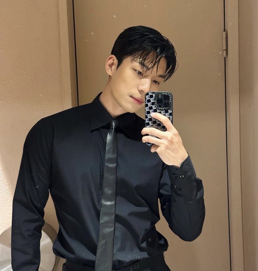 kdramarchive's tweet photo. WI HAJOON PLEASE HAVE MERCY ON US ALL https://t.co/GeOLA4j5jo