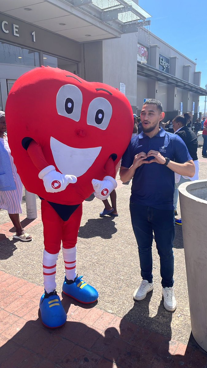 LibertyGroupSA's tweet photo. Today is World Stroke Day. As a proud sponsor of @strokesurvivors and @SAHeartStroke we stand in camaraderie with all stroke survivors. Become a stroke hero by knowing how to identify the signs of an on coming stroke: https://t.co/IjCrJfiINe
#Initwithyou #Strokeawarenessweek https://t.co/RbMJeXRBWf