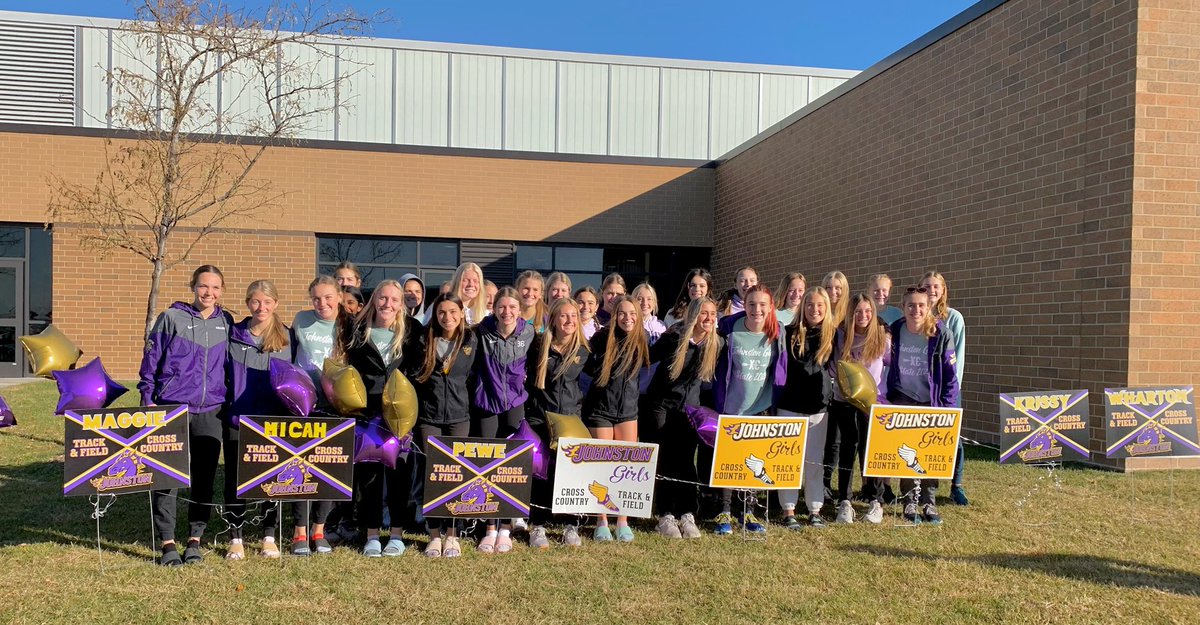 JCSD_GirlsXCTF's tweet image. These Dragz are ready to bring the 🔥🔥🔥 today!!!