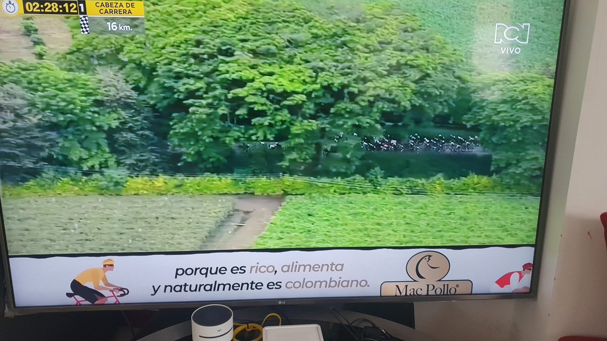 GeonacaRuiz's tweet photo. Desde chita Boyacá tierra de futuros campeones Dios los bendiga gracias por la trasmision #nuestrociclismo https://t.co/O7XWdFfwwU