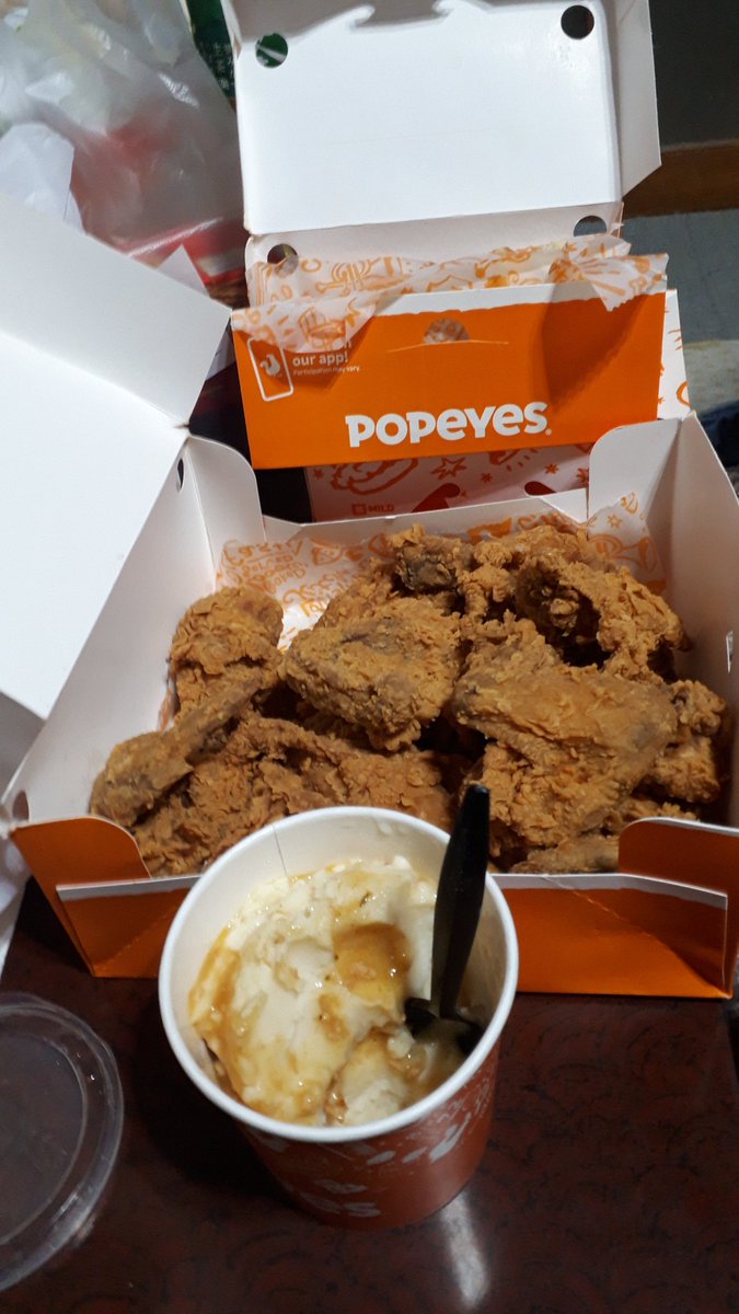 koudaitsuta's tweet photo. 久しぶりの
#popeyes
チキン🍗 #misawabase https://t.co/O6vGAGb5jJ