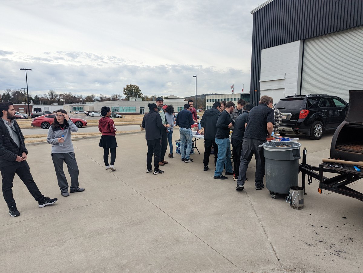 am_francis's tweet photo. No organization connects technical professionals like #IEEE - Early Friday morning I had the chance to speak to Region 8 &amp; 10 Chapter leaders (Africa/Europe/Middle East and Asia/Pacific) and the same evening I enjoyed a cookout with Arkansas @OzarkIEEE members! (@ieeer5) https://t.co/jk5YEq8yfp