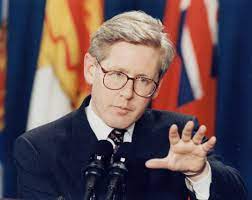 TorontoLegends_'s tweet image. "It was a CHORE cleaning Frank Zappa's shaving cream out of Convocation Hall's organ pipes!"

CDN Ambassador to UN @BobRae48 talks @UofTNews  Toronto politics, world diplomacy, @BillClinton @M_Ignatieff @spaikin and A+ father/son combos Rae and Trudeau! ⬇️
podpage.com/toronto-legend…