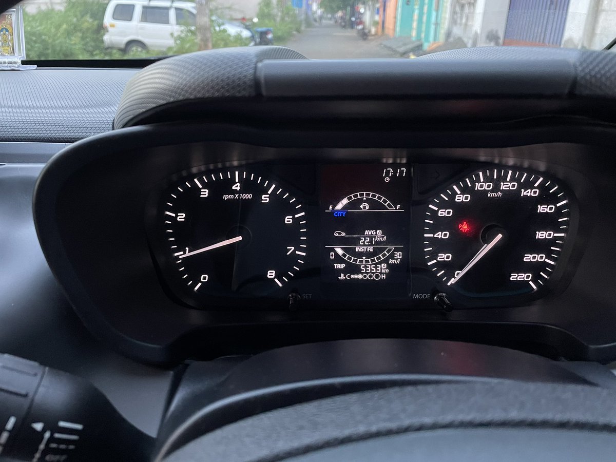 vinuip's tweet photo. #TataAltroz giving exact mileage claimed by #Tatamotors 17KMPL!!! ODO trips showing different Avg KM but 17.1 exact mileage got in this 535KM drive! Comfort in the whole journey is ultimate! #RedBeast @TataMotors @TataMotors_Cars π https://t.co/TysFfhkmaq