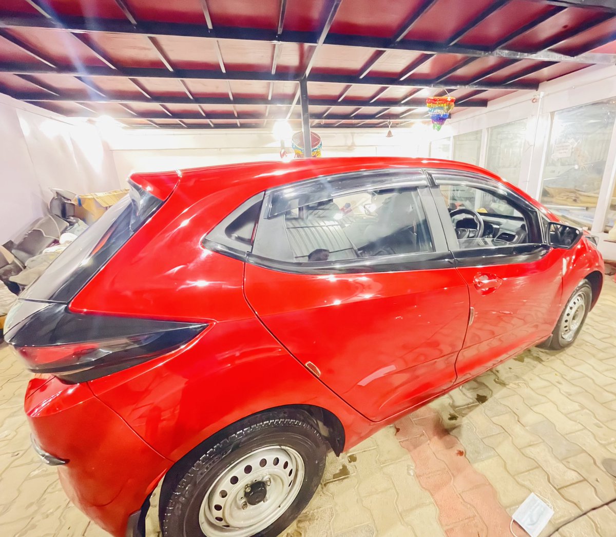 vinuip's tweet photo. #TataAltroz giving exact mileage claimed by #Tatamotors 17KMPL!!! ODO trips showing different Avg KM but 17.1 exact mileage got in this 535KM drive! Comfort in the whole journey is ultimate! #RedBeast @TataMotors @TataMotors_Cars π https://t.co/TysFfhkmaq