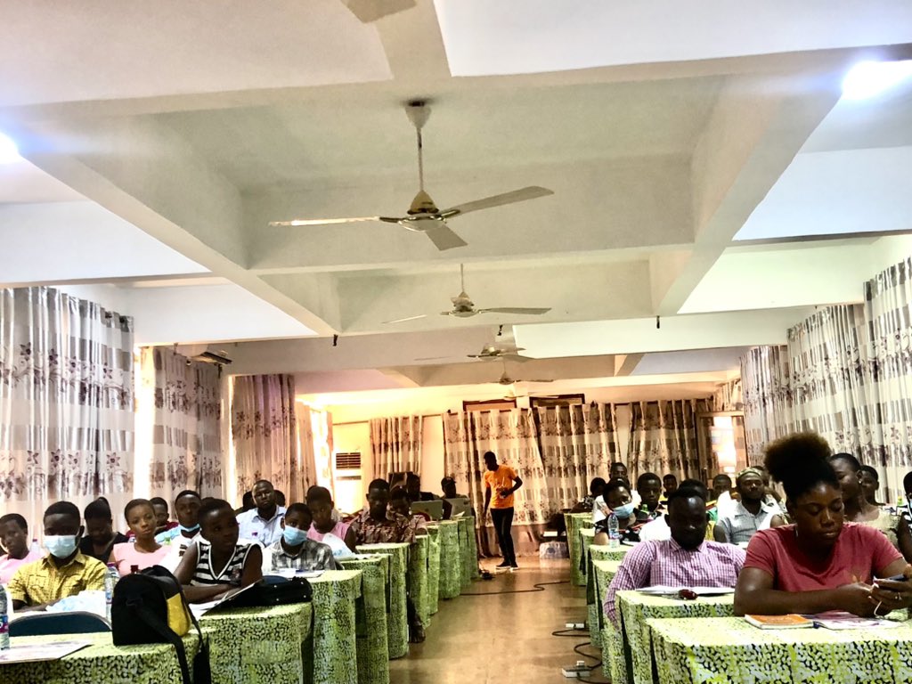 penplusbytes's tweet photo. #GlobalMILWeek is about the nurturing trust amongst the youth, media information and being critical of information. #ThinkCritically #ClickWisely
#GlobalMILWeek2022 in Tamale - Ghana https://t.co/CLLjVuiNTu