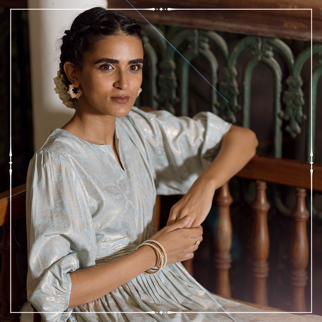 #StoriesByW
Manifest your distinguished aura this festive season with regal designs and enchanting hues from the Sunehr collection by W.

Link - bit.ly/3sIdlRq

#WforWoman #SunehrCollection #StoriesByW #OnlineExclusive #NewLaunch #FestiveCollection #Dress #NewCollection